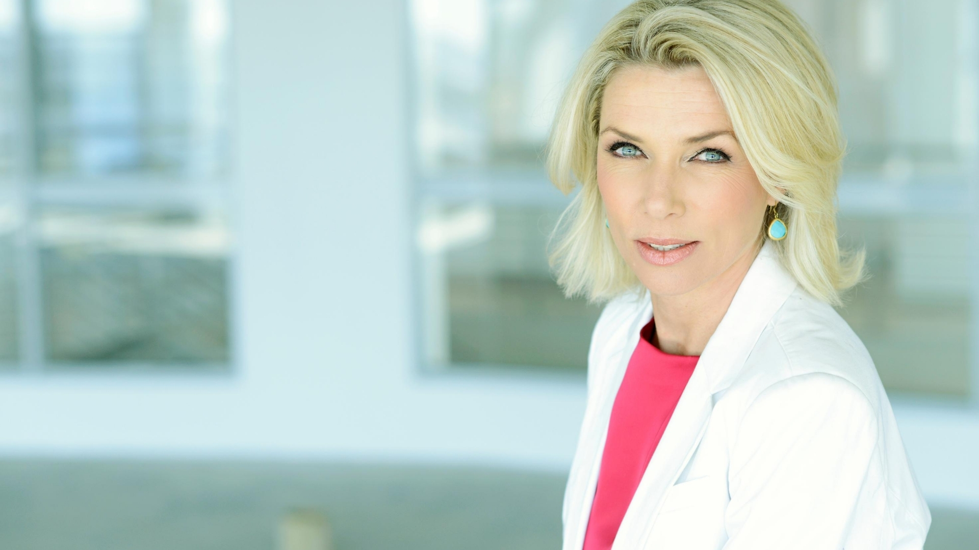 ashley-hayden-celebrity-actress-by-kevin-mark-pass-photographer